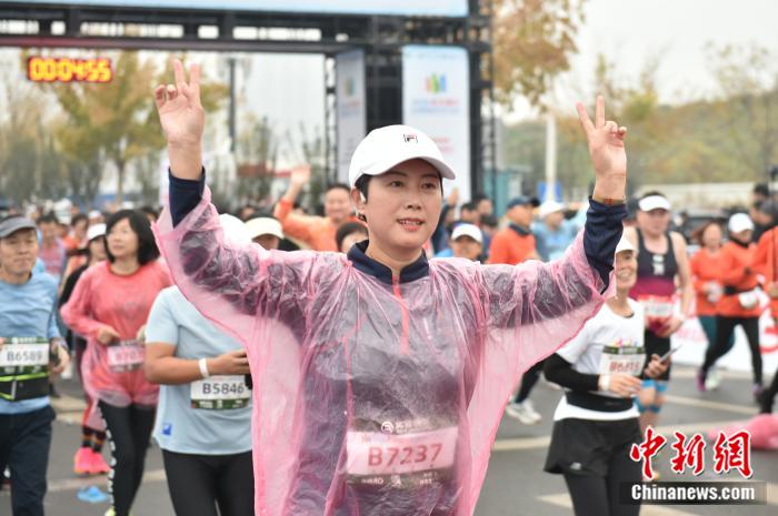 2024北京通州运河半程马拉松：盛宴开启，初冬热