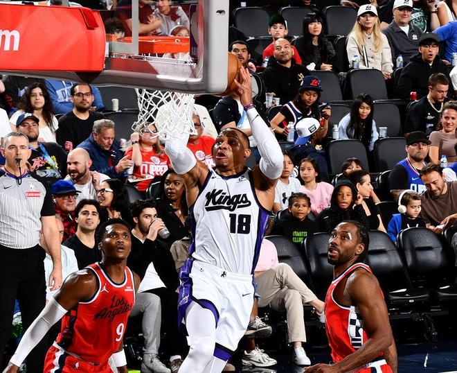 国王队爆冷掀翻快船三双神迹 威少逆风翻盘创历