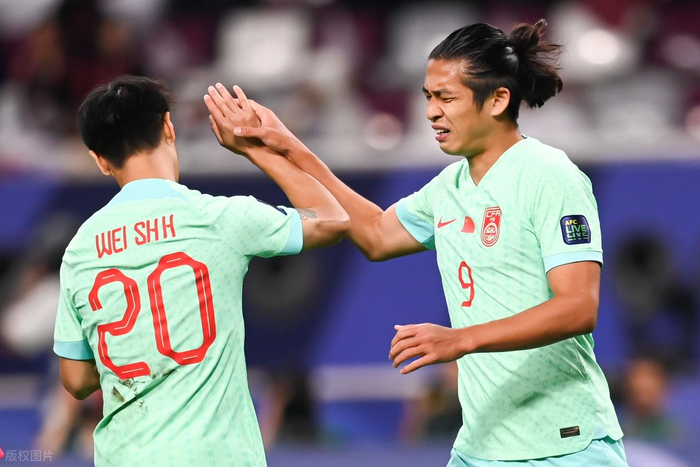 中国男足“邵二期”名单出炉 U23球员占比近四成