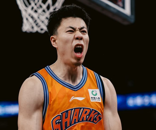 上海双杀天津豪取15连胜成