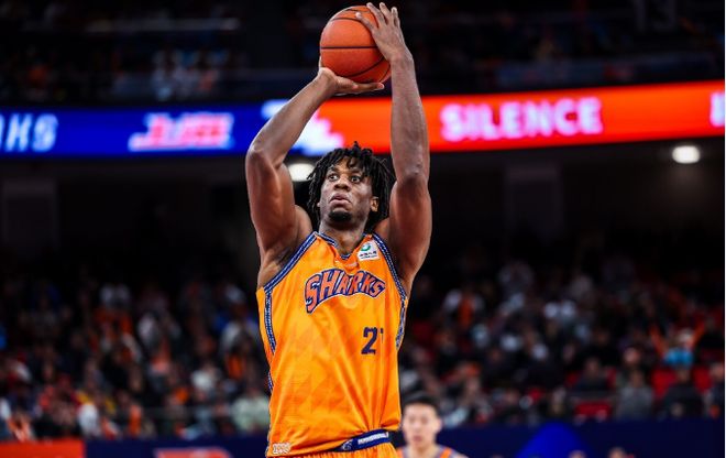 上海双杀天津豪取15连胜成首支30胜球队