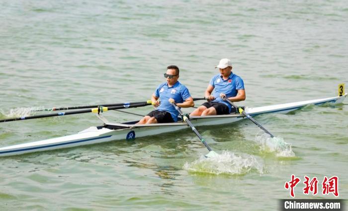 第七届南昌赛艇大师赛暨名校邀请赛开幕 多组别