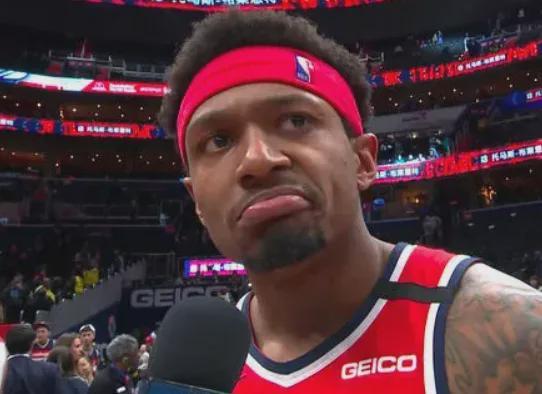 比尔选择执行球员选项留快船 力争冲击生涯新高