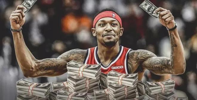 比尔选择执行球员选项留快船 力争冲击生涯新高