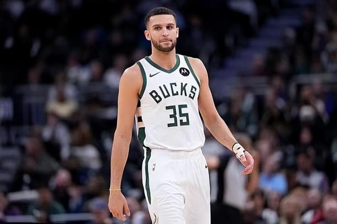 雄鹿裁掉托马斯转正南斯 26岁内线获多年标准合