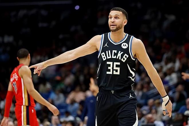 雄鹿裁掉托马斯转正南斯 26岁内线获多年标准合